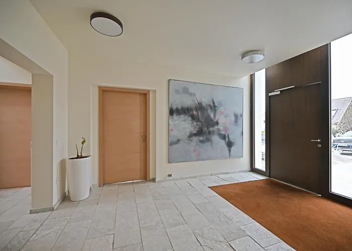 Modernes & Gepflegtes Hotelzimmer Mit Kueche!