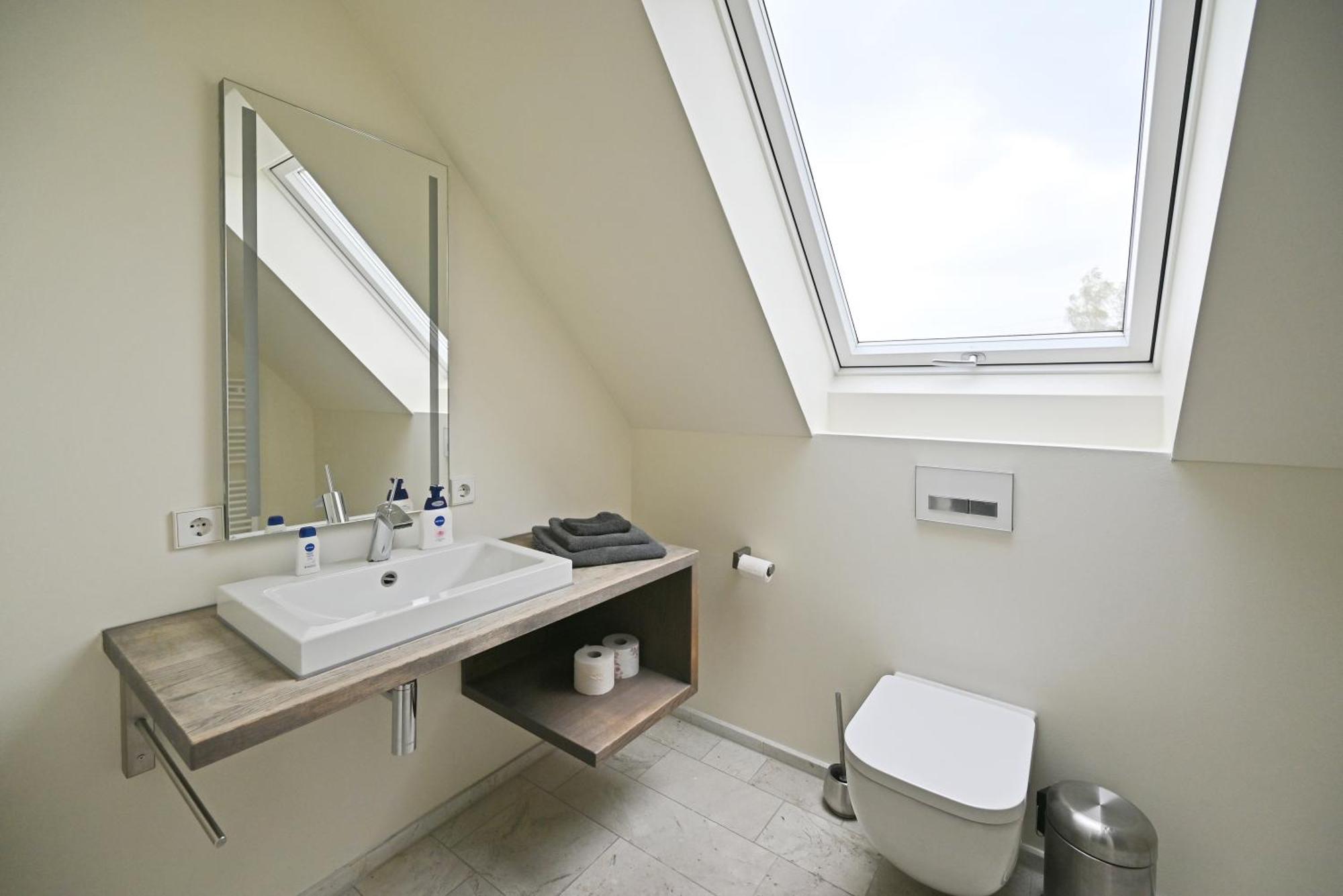 Apartment Modernes & Gepflegtes Mit Kueche!